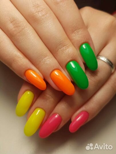 Маникюр педикюр