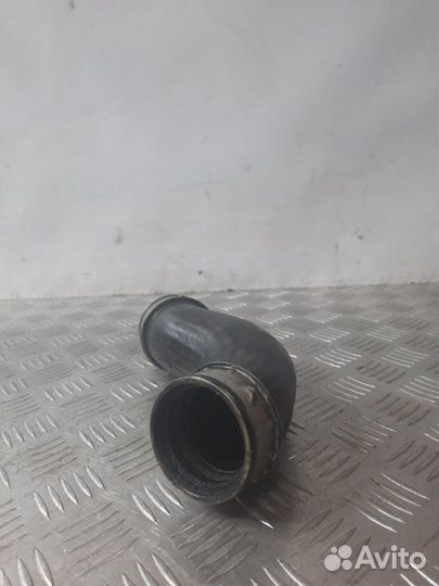 Патрубок интеркулера Volkswagen Jetta 2.0 BKD 2008