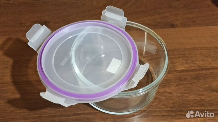 Формы для выпечки,нож,шприц,контейнер,пасочница