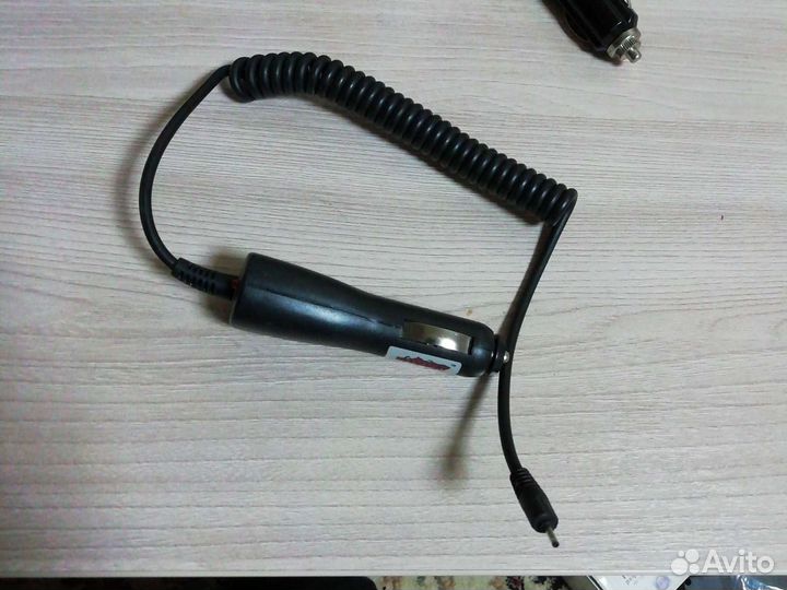 Автомобильное зарядное устройство 12 вольт