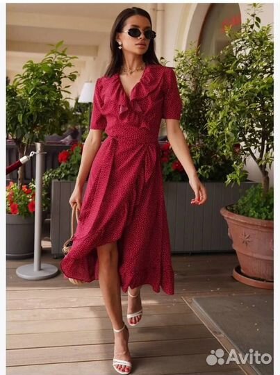 Новое платье 44 размер на запах миди красное