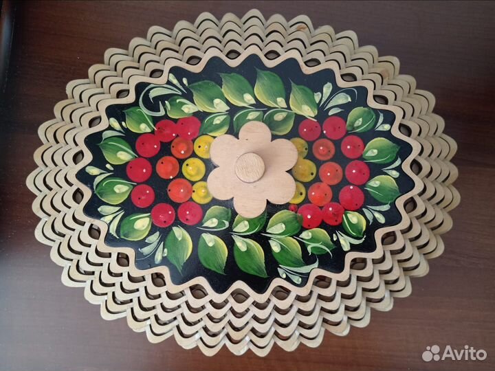 Конфетница резная, дерево