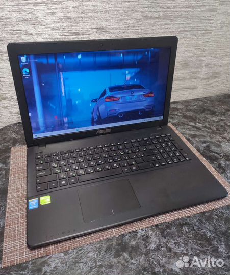 Ноутбук Asus x552m