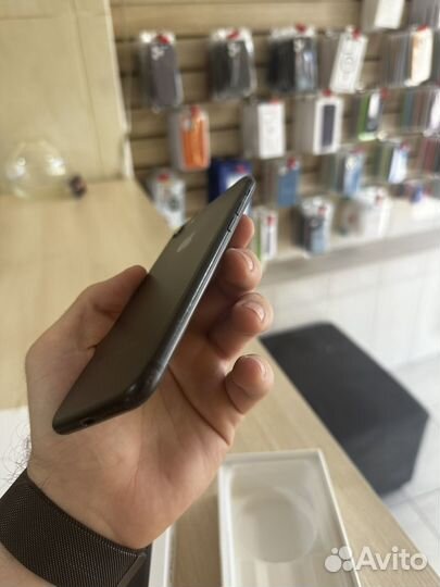 iPhone 7, 128 ГБ