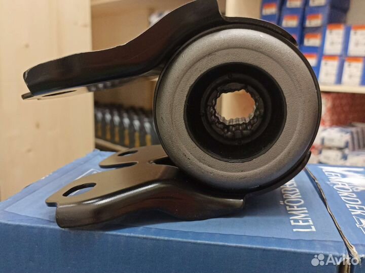 Сайлентблок рычага Volvo XC70 II (2007-2016г)