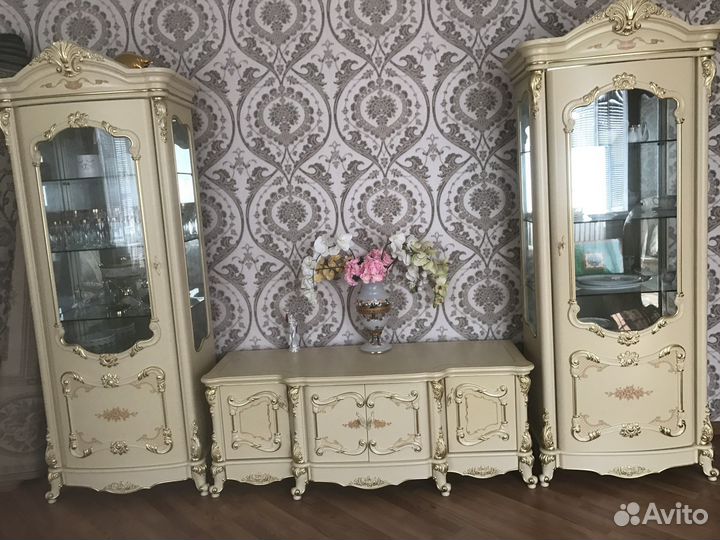 Две горки и тумба под тв 60 т