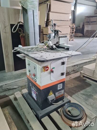 Кромкооблицовочный станок с ручной подачей Filato