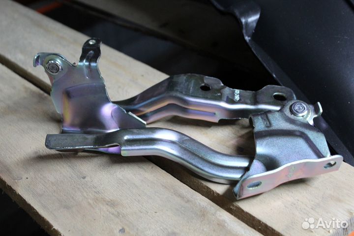 Петля капота Kia Rio 3 2011-2017