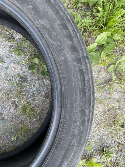 Bridgestone Dueler A/T 235/50 R19