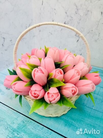 Букеты из мыльных цветов, подарочные боксы и свечи