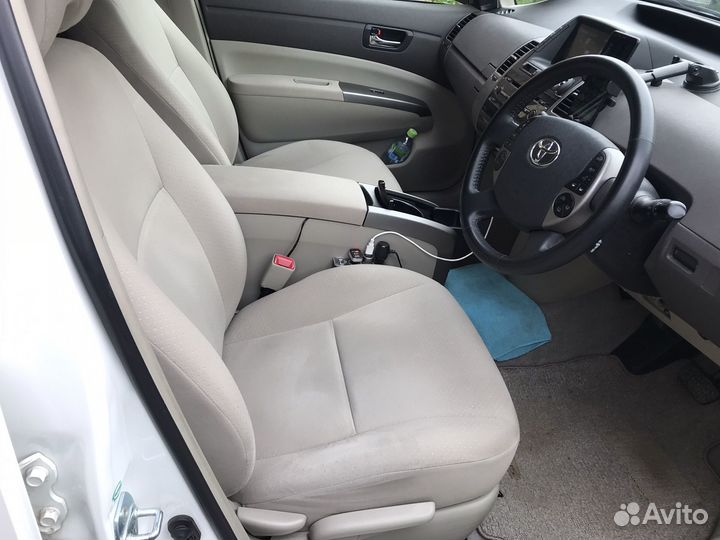 Toyota Prius 1.5 CVT, 2008, 113 000 км