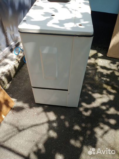 Стиральная машина с вертикальной загрузкой