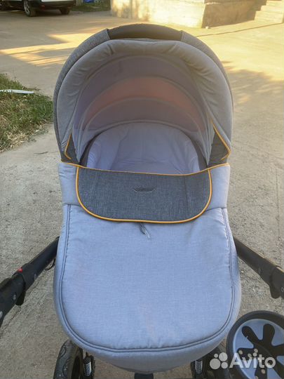 Детская коляска 3 в1