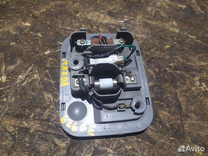 Плафон салонный Mazda 626 GE (1991—1997)