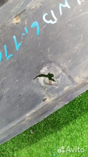 Защита днища кузова задняя правая Volkswagen