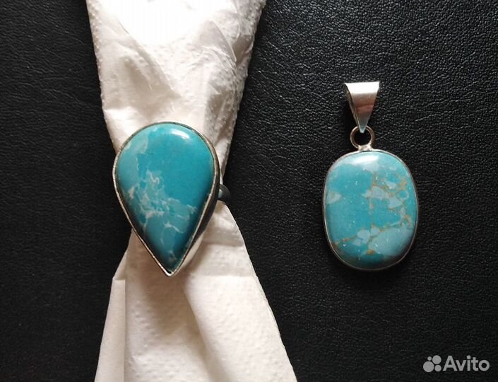 Комплект из натурального камня в серебре