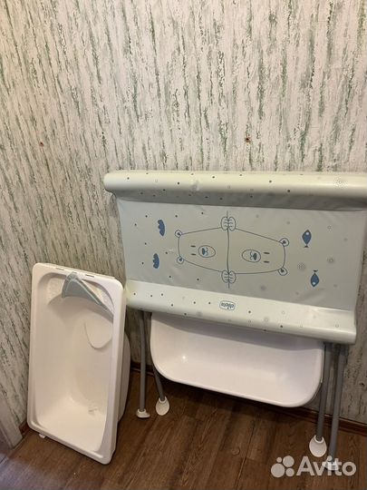 Пеленальный столик с ванночкой Chicco Чикко