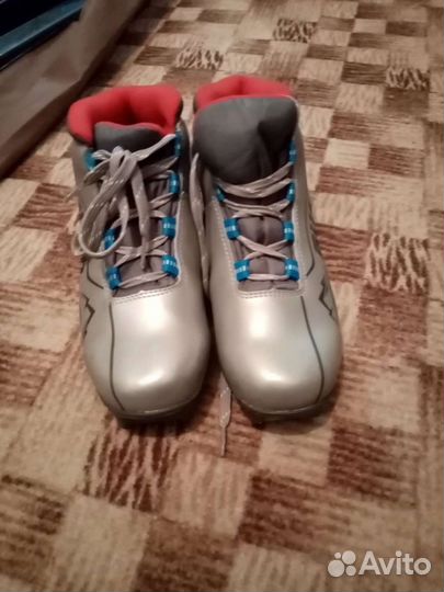 Лыжные ботинки 37 размер