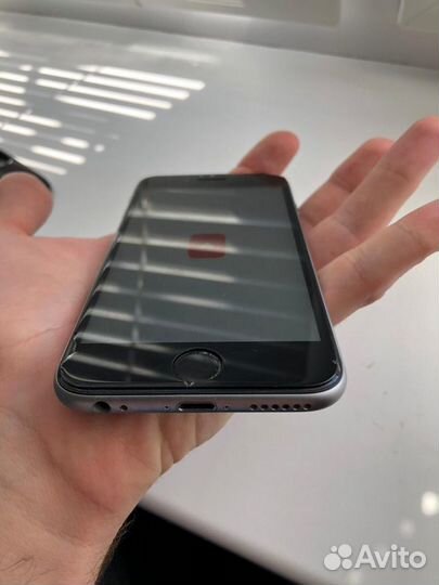 Телефон iPhone 6s