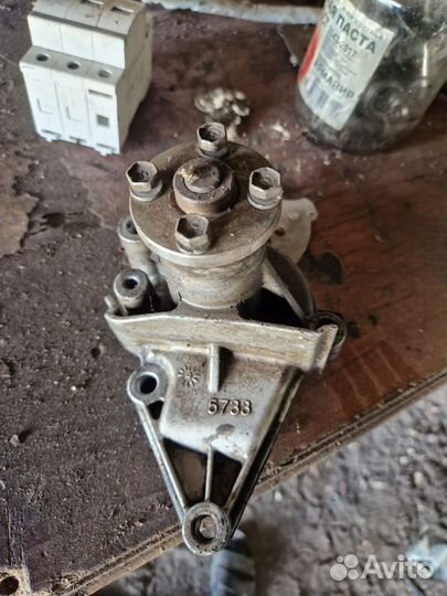 Помпа акцент