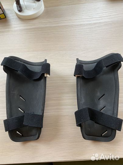 Щитки футбольные nike