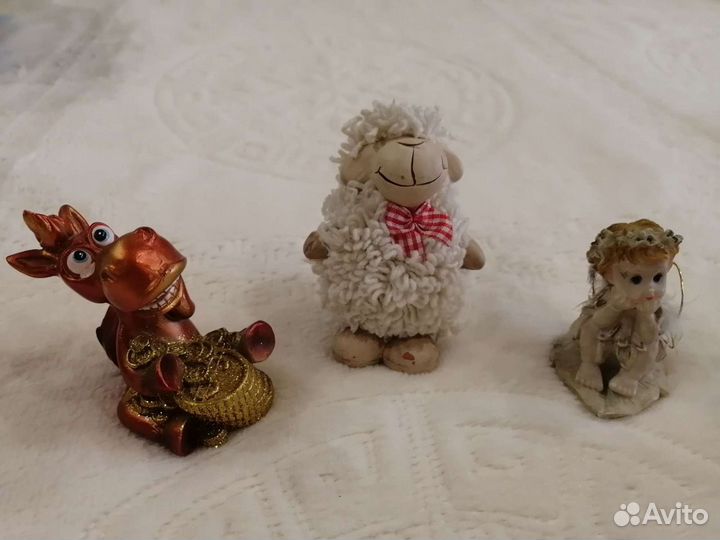 Сувениры: слон, тролль, ангел, лошадь