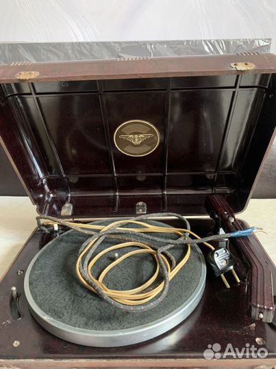 Проигрыватель винила