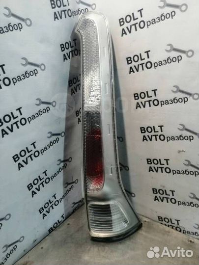 Фонарь (стоп-сигнал) задний правый Nissan Serena