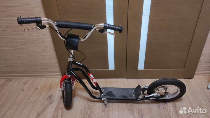 Продаю внедорожный самокат Yedoo Wzoom