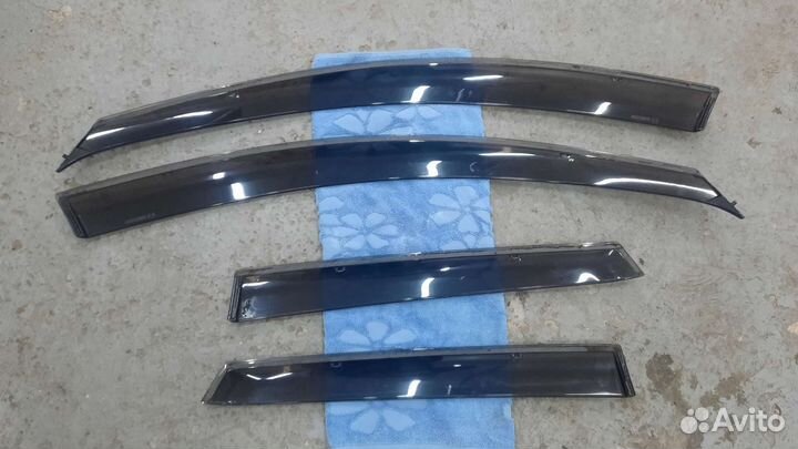 Ветровики Мазда 3 BL хэч