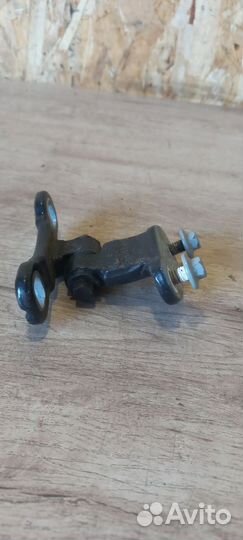 Петля двери задняя левая Volvo S40, v50