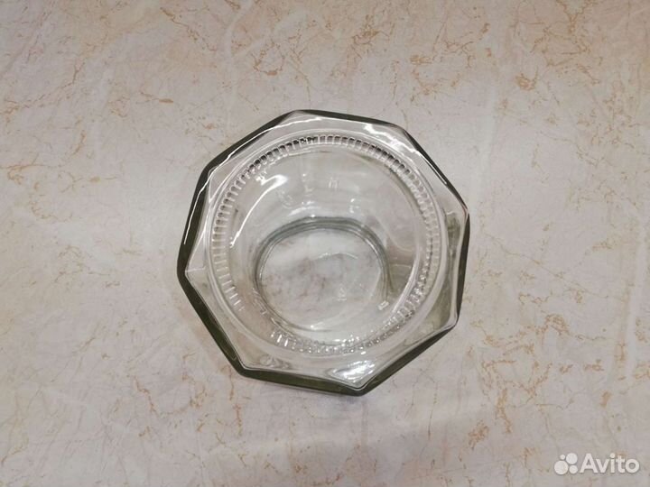 Стеклянная банка для сыпучих продуктов