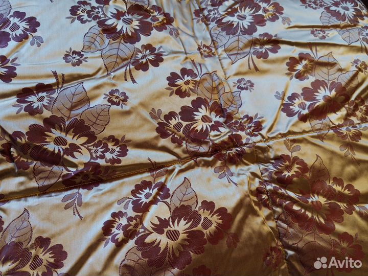 Одеяло пуховое