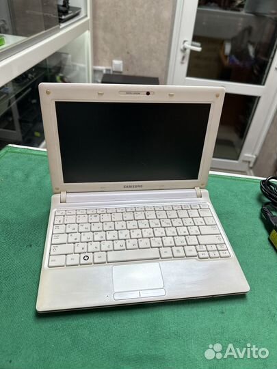 Samsung нетбук 2Gb