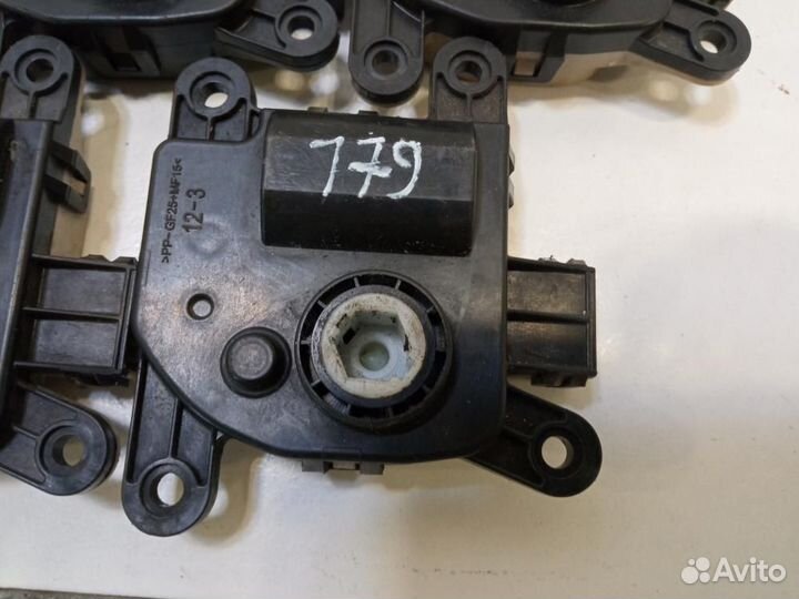 Сервопривод заслонок печки Kia Quoris KH 2012-2016