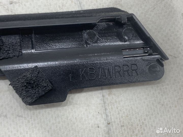 Молдинг рамки двери Mazda CX-5 KF