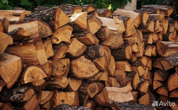 Крупнонаколотые дрова
