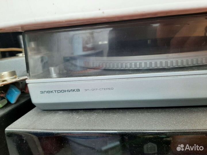 Проигрыватель винила электроника 017