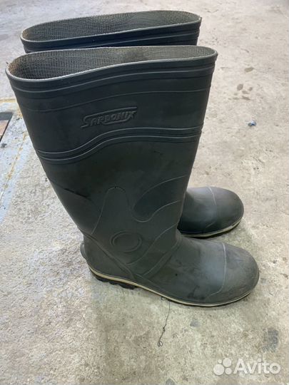 Резиновые сапоги