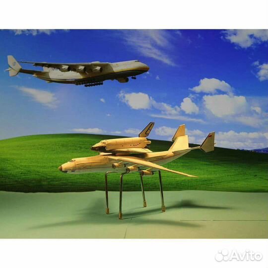 Модель Ан-225 с Бураном