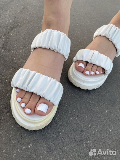 Маникюр, наращивание ногтей