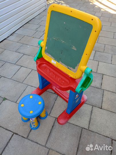 Детский столик и стульчик
