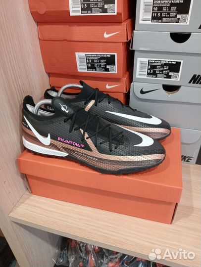 Сороконожки Nike Phantom GT
