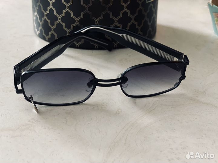 Солнцезащитные очки