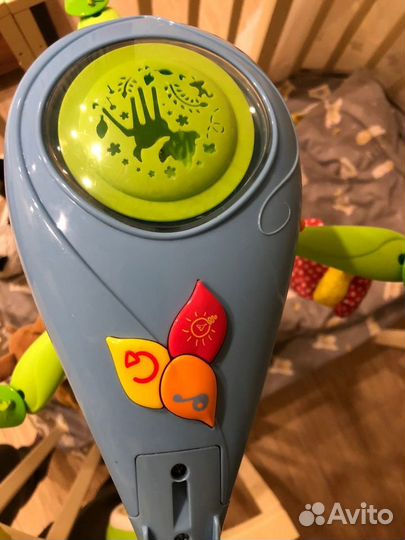 Продаю музыкальный мобиль с проектором