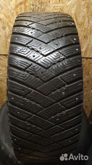 Goodyear UltraGrip Ice Arctic SUV 265/60 R18 114T