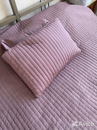 Покрывало и чехол на подушку IKEA