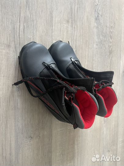 Беговые лыжи