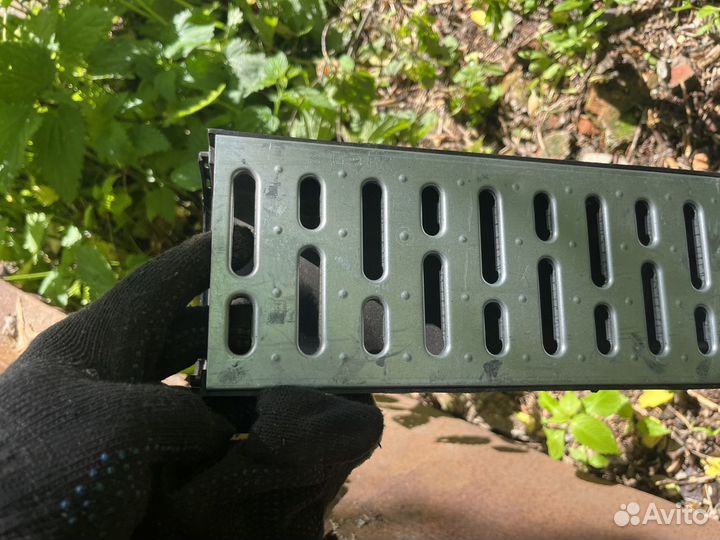 Лоток водоотводный с крышкой