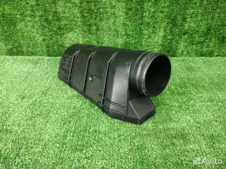 Воздухозаборник Audi Q3 8U